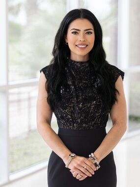 Meet your Posher, Victoria